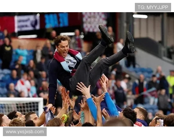 博尔顿与利兹联激战正酣谁能在这场对决中笑到最后